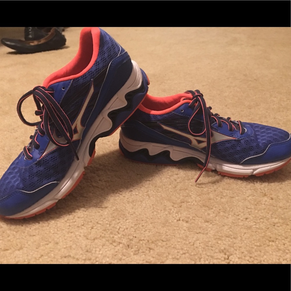 Mizuno Wave Inspire 12 Running Shoe (blue/coral)